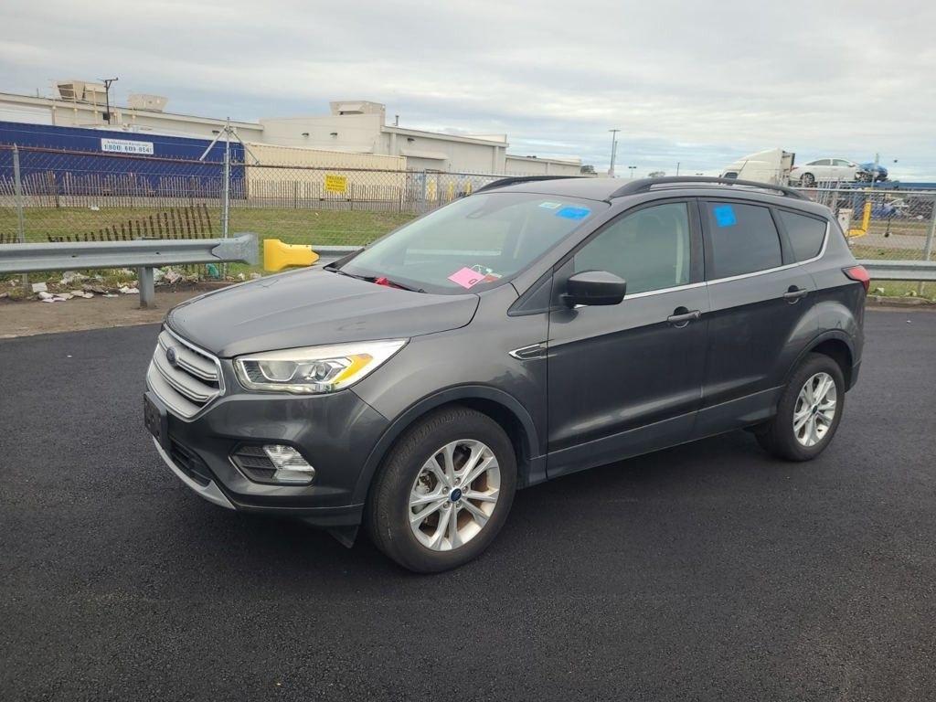 2019 Ford Escape SEL photo 4