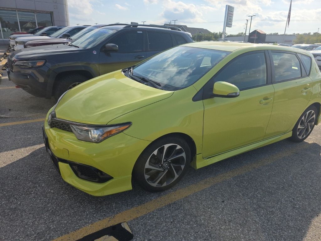 2018 Toyota Corolla iM Base photo 4