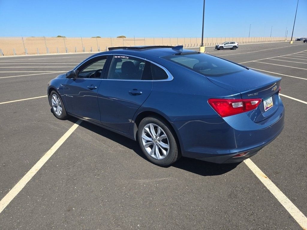 2024 Chevrolet Malibu 1LT photo 3