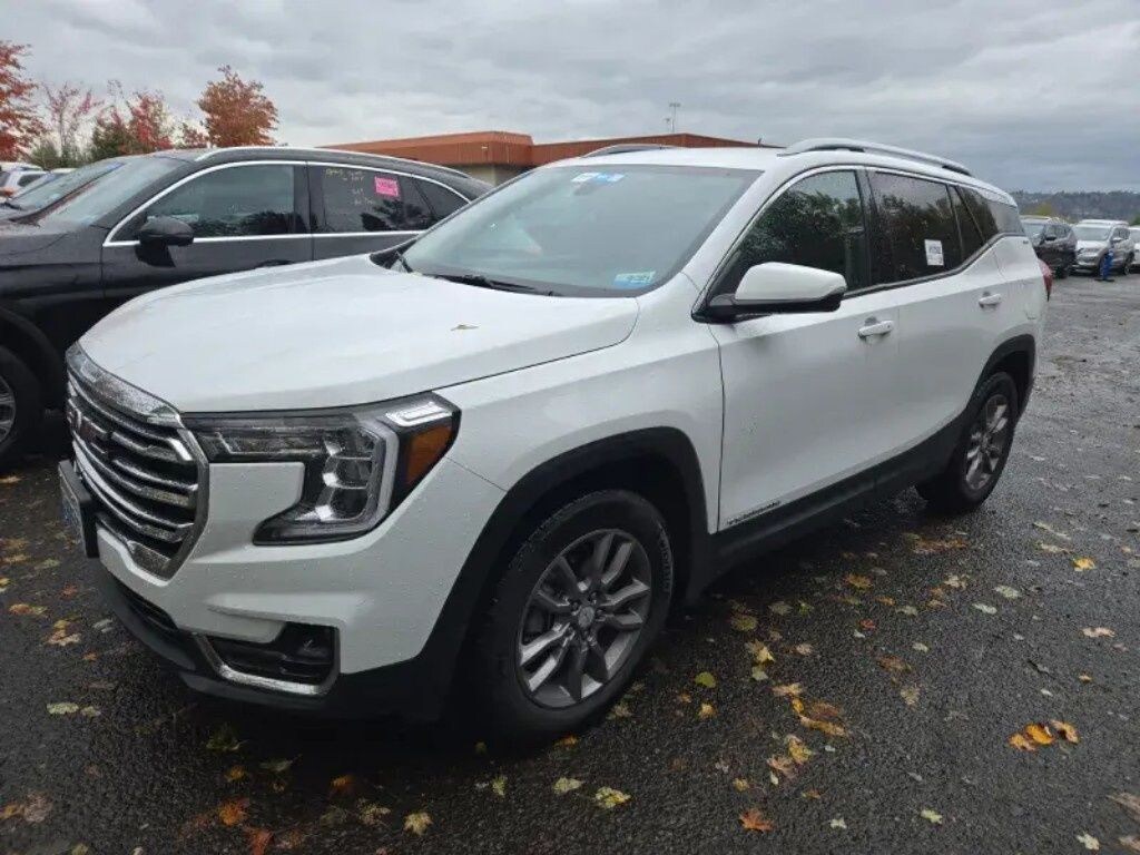 Used 2024 GMC Terrain SLT SUV