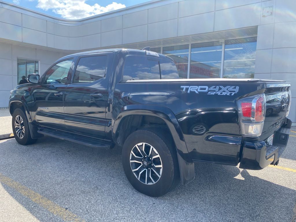 2020 Toyota Tacoma SR5 photo 3