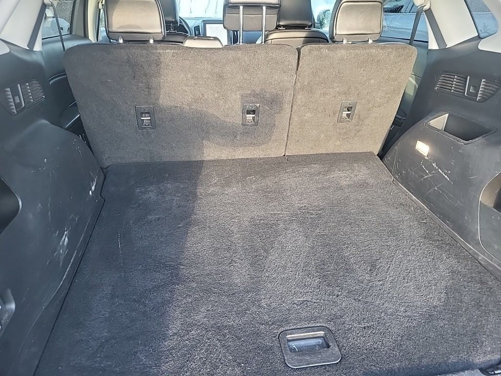 2024 Ford Edge SEL photo 3