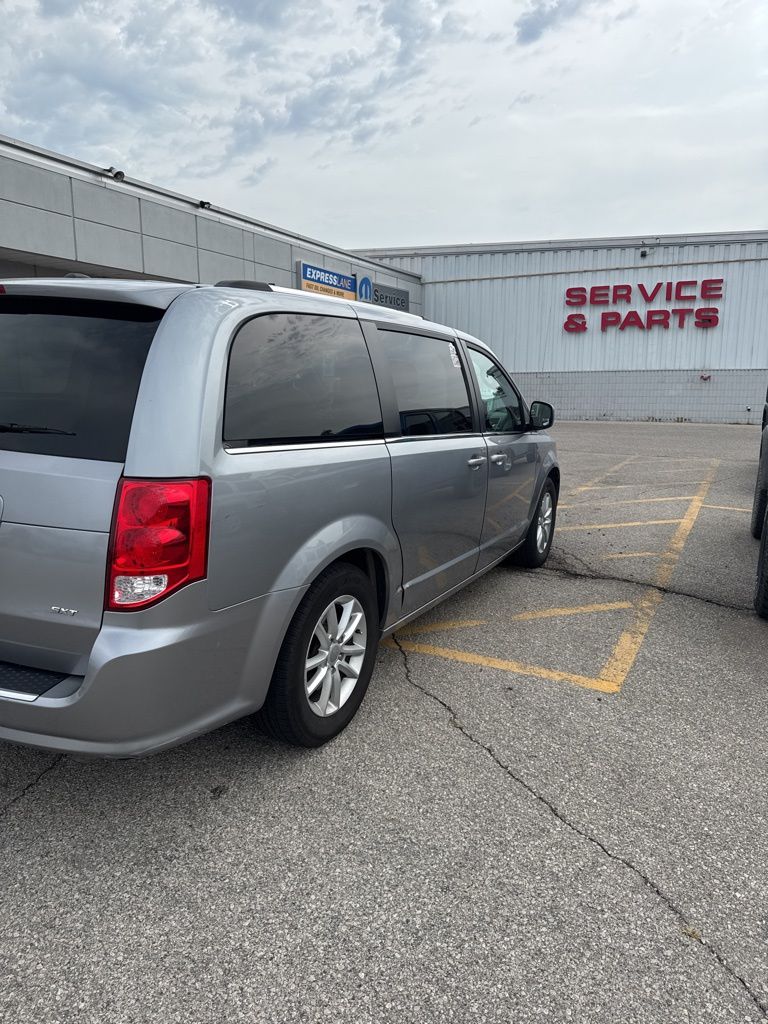 2019 Dodge Grand Caravan SXT photo 3