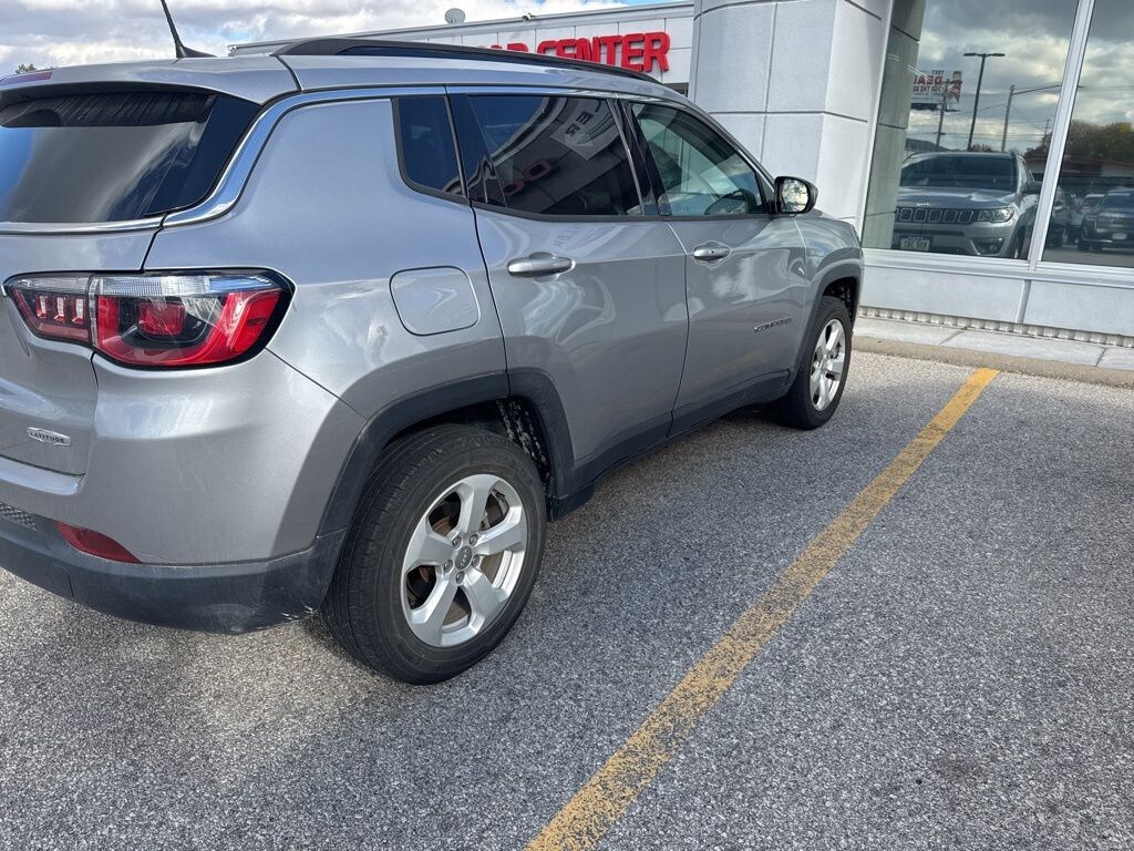 Used 2019 Jeep Compass Latitude SUV