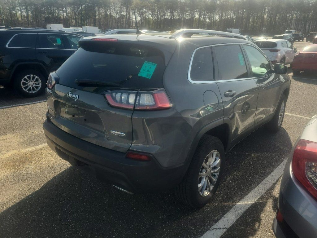 2021 Jeep Cherokee Latitude Lux photo 4