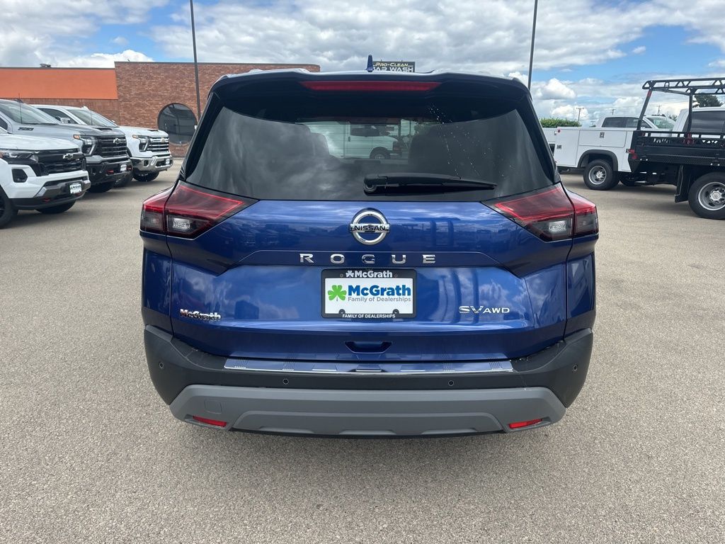 2021 Nissan Rogue SV photo 4