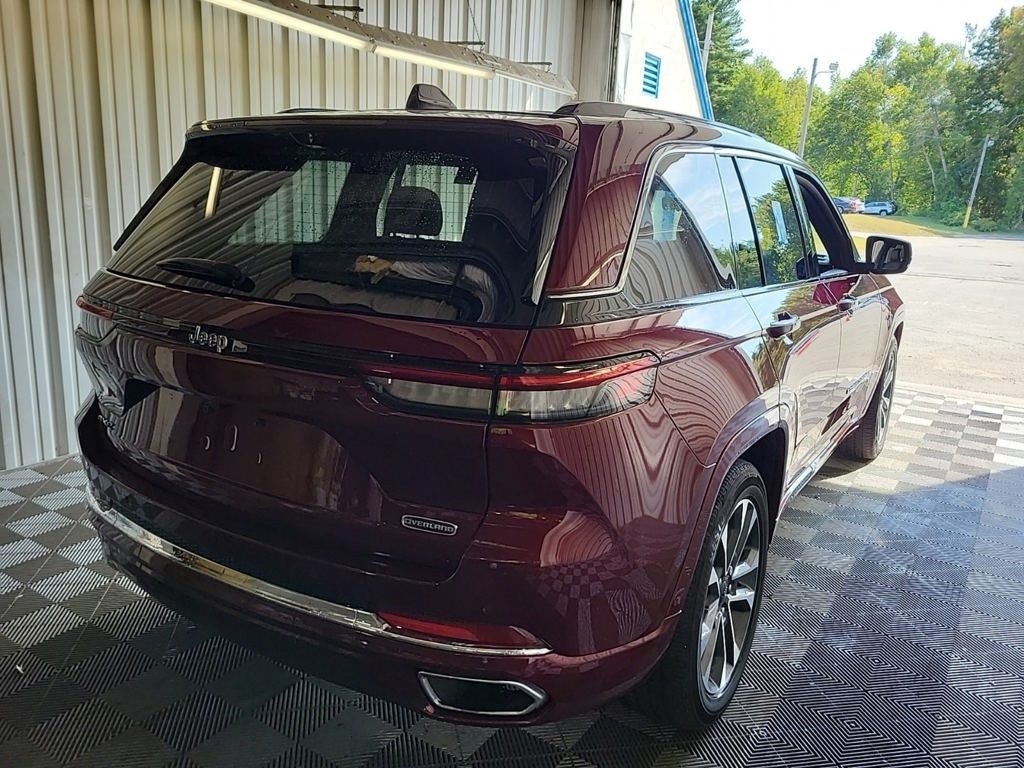 2023 Jeep Grand Cherokee Overland 4xe photo 4