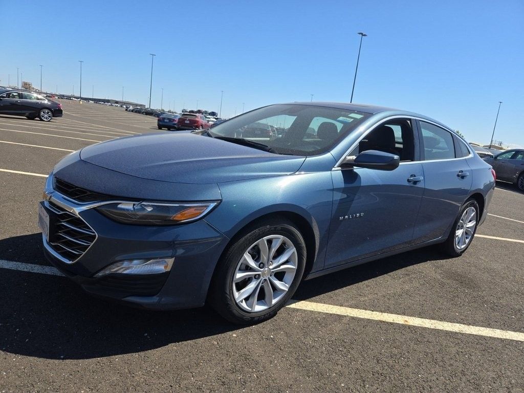 2024 Chevrolet Malibu 1LT photo 4