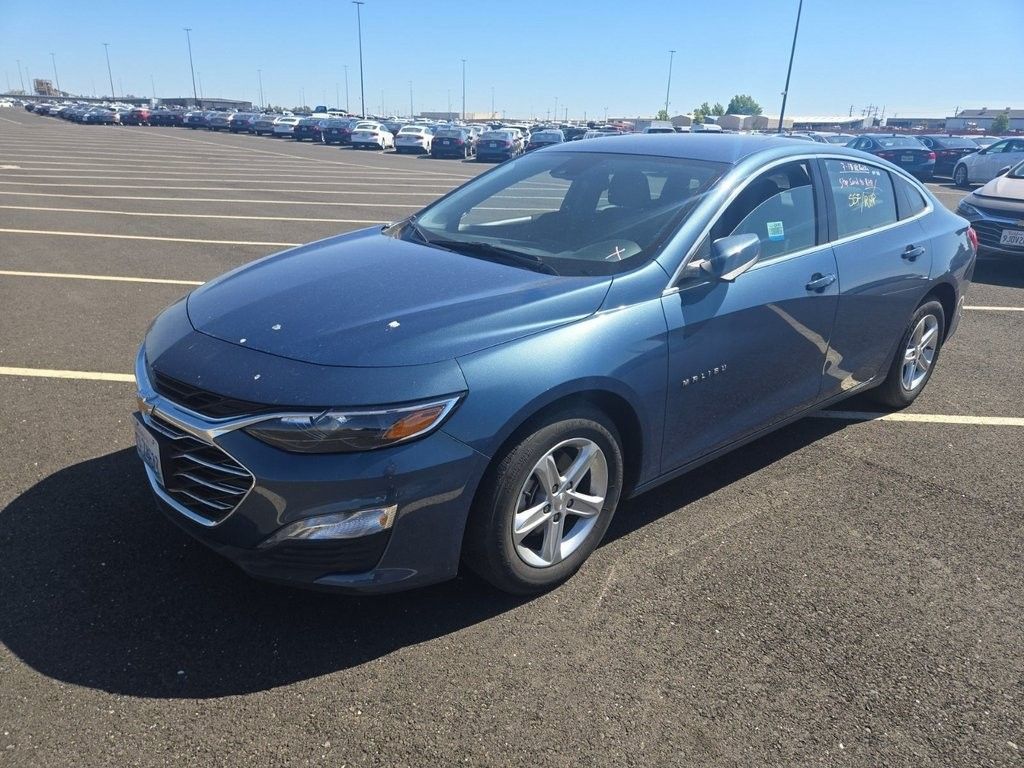 2024 Chevrolet Malibu 1LT photo 4