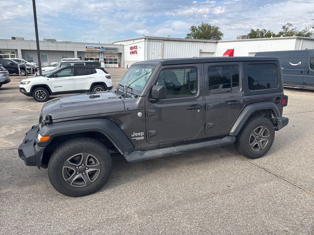 2018 Jeep Wrangler Unlimited Sport S photo 2