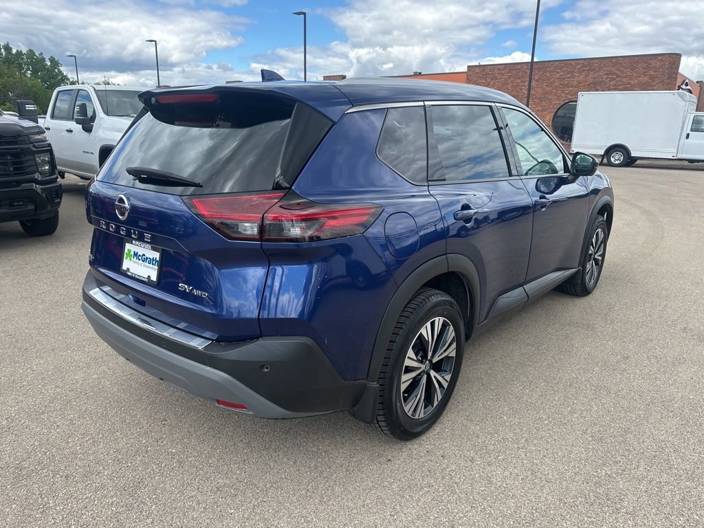 2021 Nissan Rogue SV photo 3