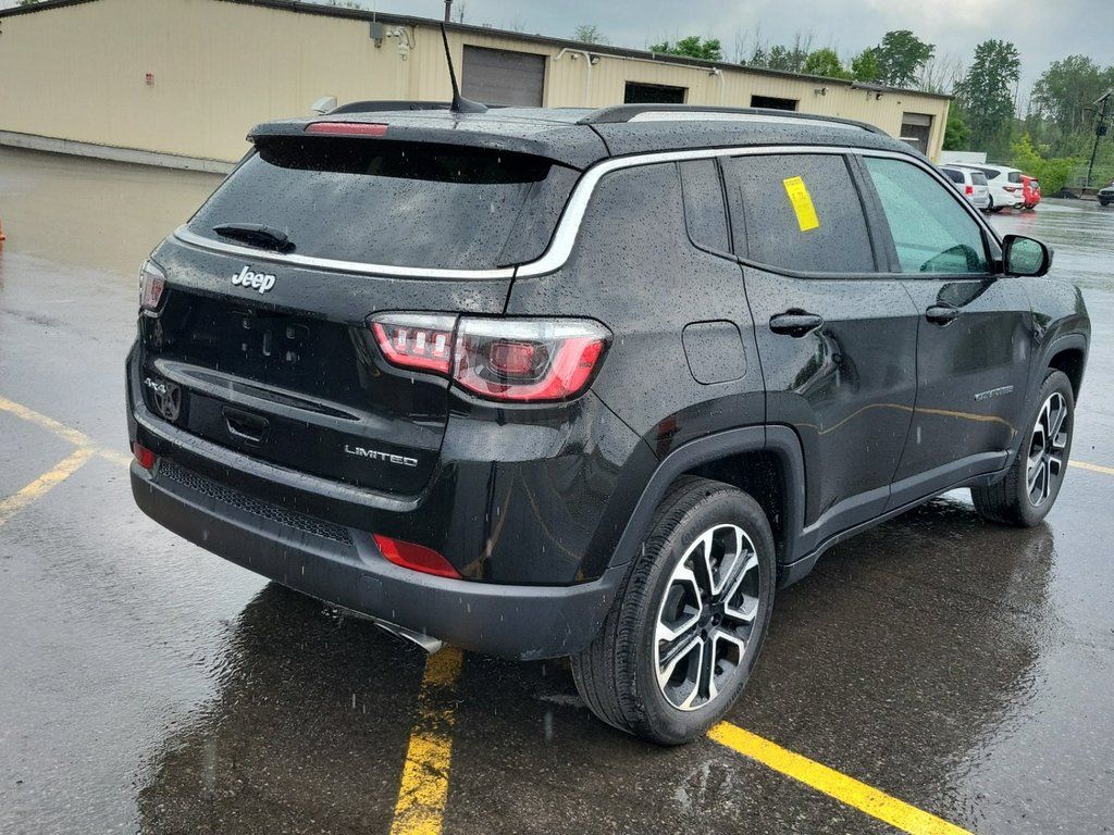 2022 Jeep Compass Limited photo 4