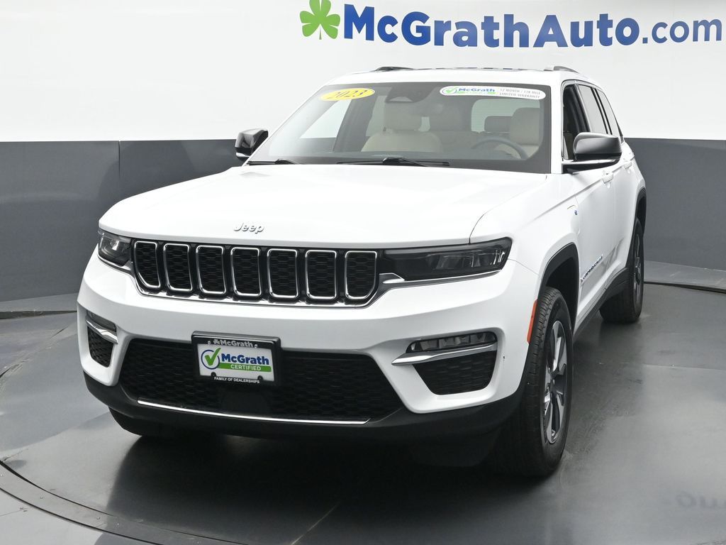 2023 Jeep Grand Cherokee 4xe photo 3