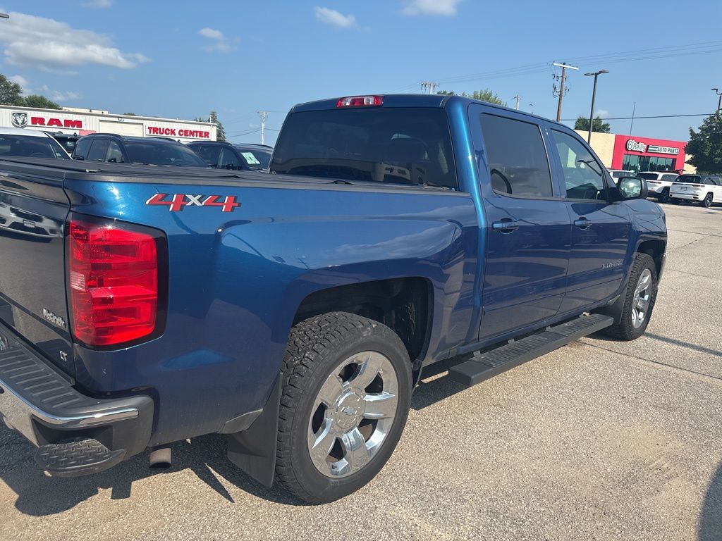 2018 Chevrolet Silverado 1500 LT photo 4