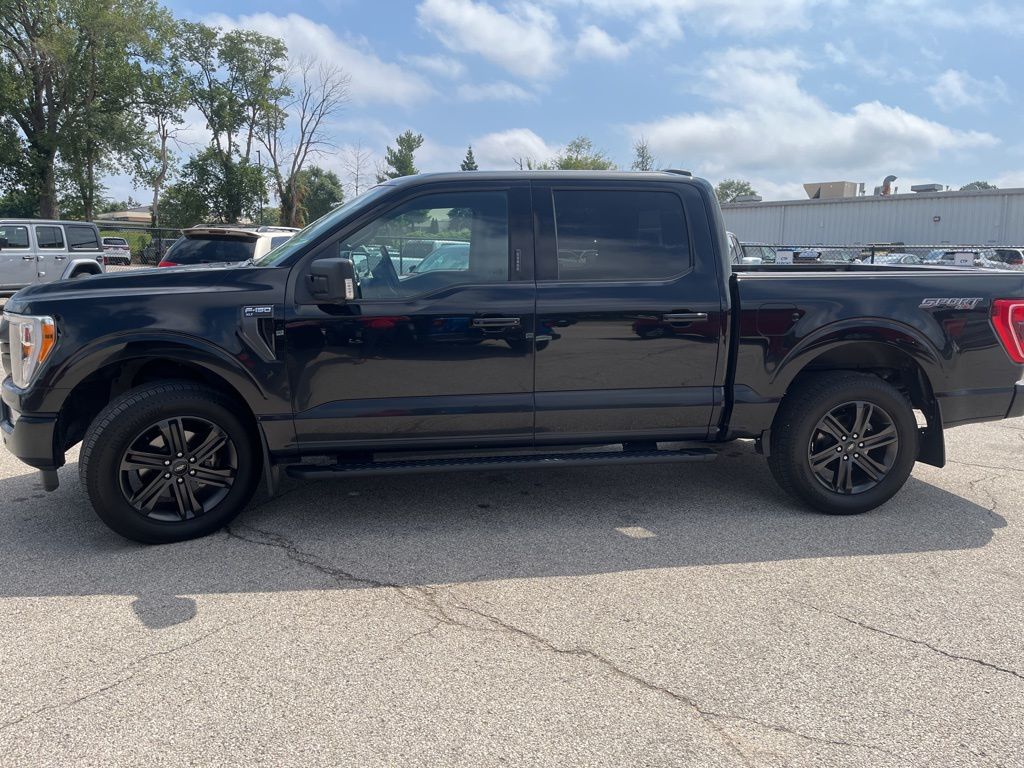 2021 Ford F-150 XLT photo 4