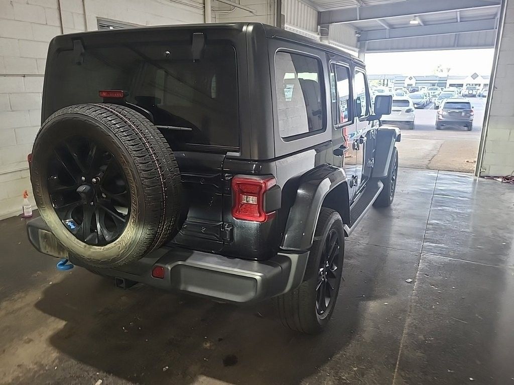 2023 Jeep Wrangler Sahara 4xe photo 3