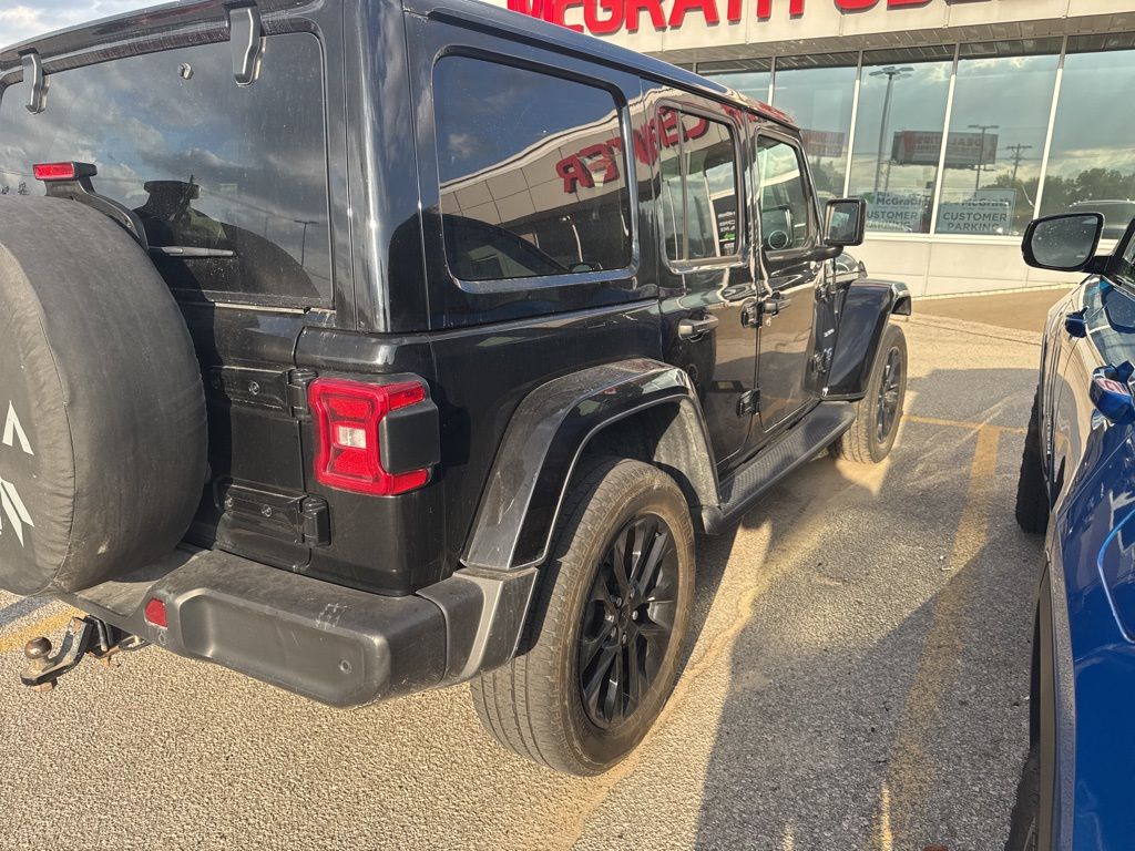 2021 Jeep Wrangler Unlimited Sahara 4xe photo 2