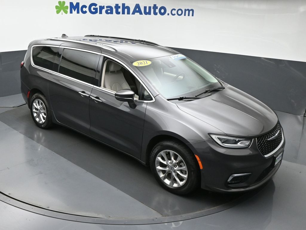 Used 2021 Chrysler Pacifica Touring L Minivan/Van