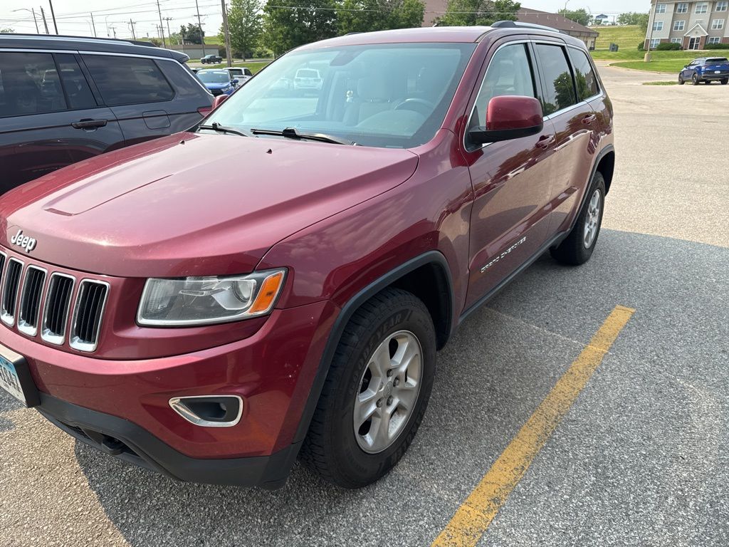 2015 Jeep Grand Cherokee Laredo photo 3