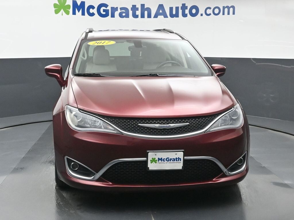 Used 2017 Chrysler Pacifica Touring L Plus Minivan/Van