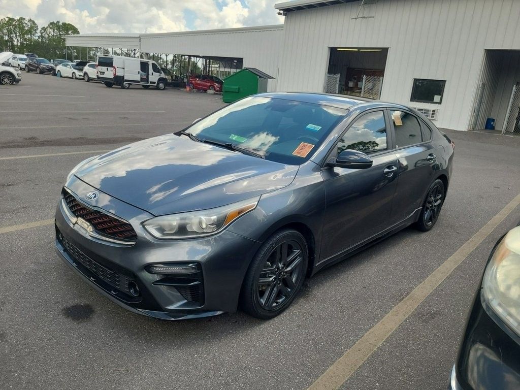 2021 Kia Forte GT-Line photo 2