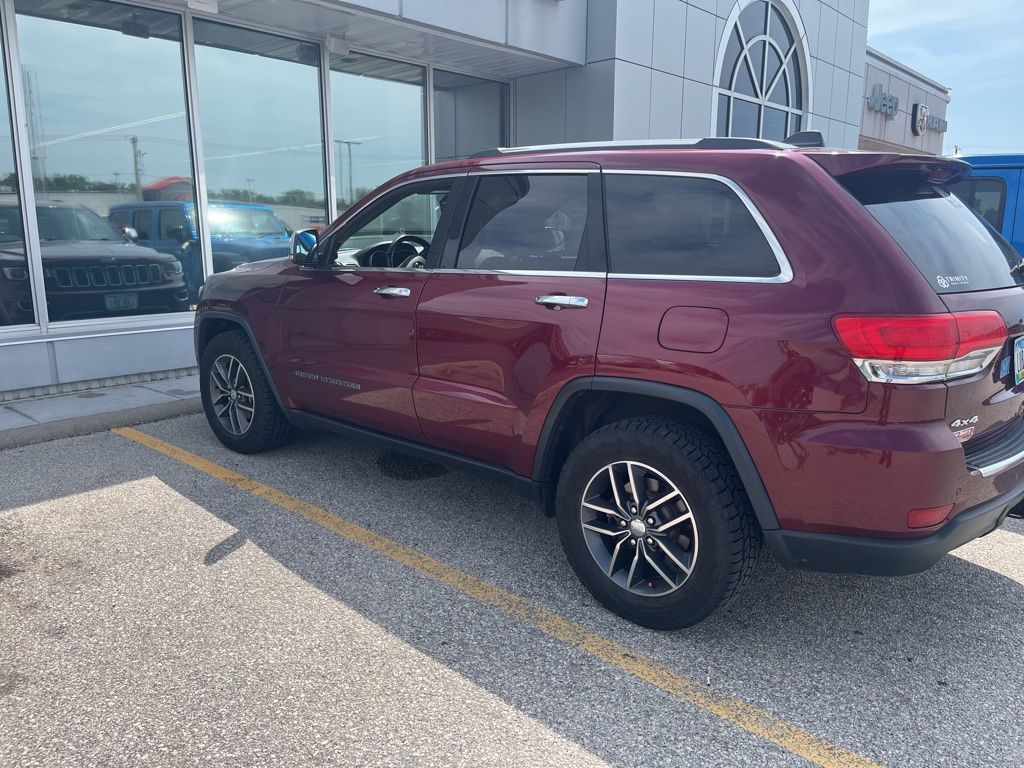 2018 Jeep Grand Cherokee Limited photo 2