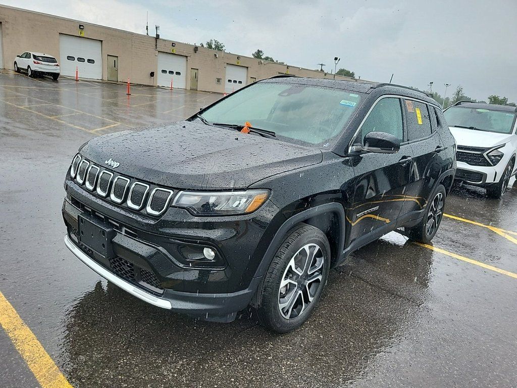 2022 Jeep Compass Limited photo 2
