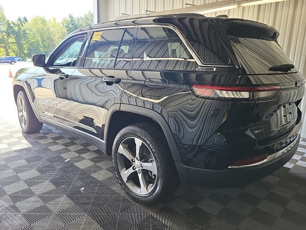 2023 Jeep Grand Cherokee 4xe Base photo 2