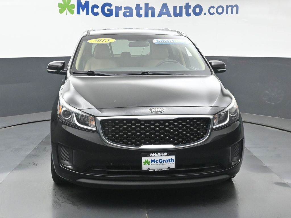 2015 Kia Sedona LX photo 3