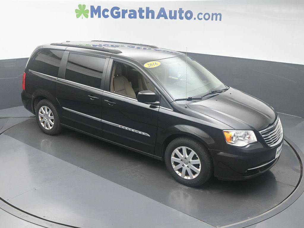 Used 2016 Chrysler Town & Country Touring with VIN 2C4RC1BG3GR298185 for sale in Cedar Rapids, IA