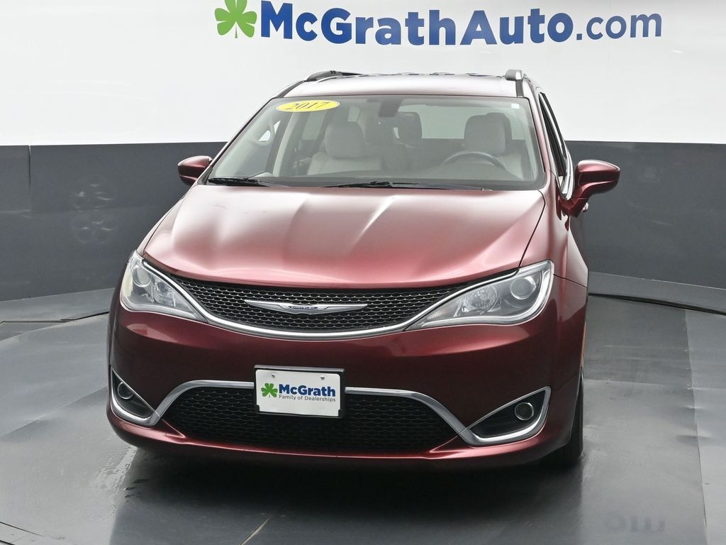 Used 2017 Chrysler Pacifica Touring L Plus Minivan/Van