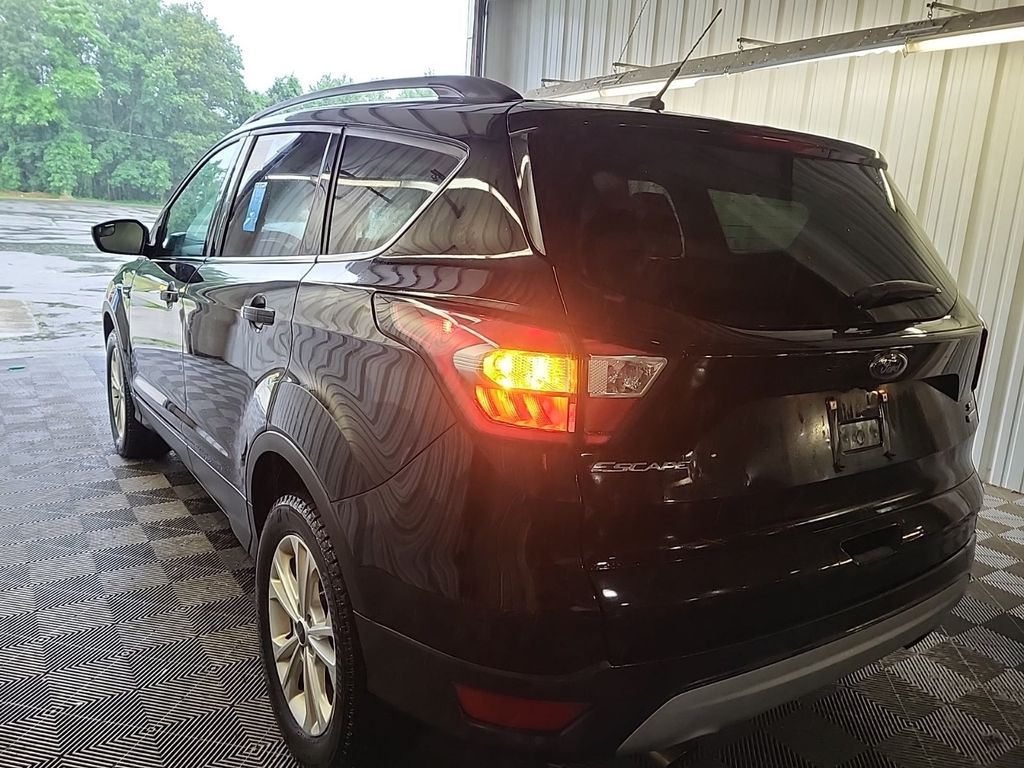 2018 Ford Escape SE photo 3