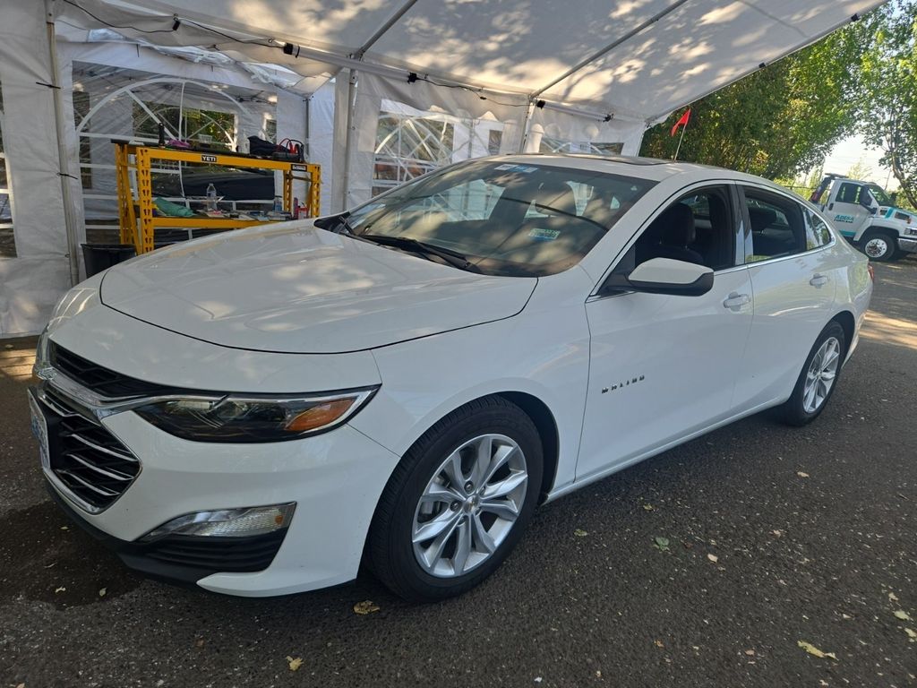2024 Chevrolet Malibu 1LT photo 4