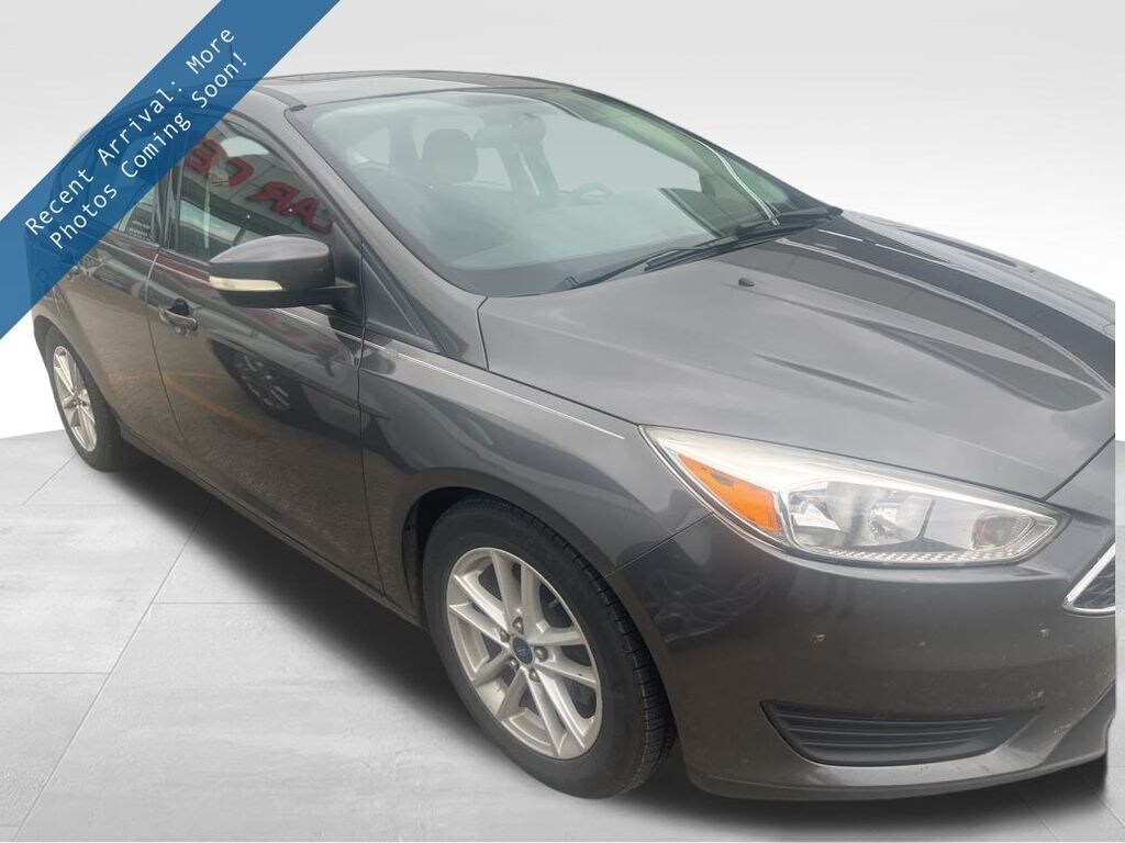 Used 2016 Ford Focus SE Hatchback
