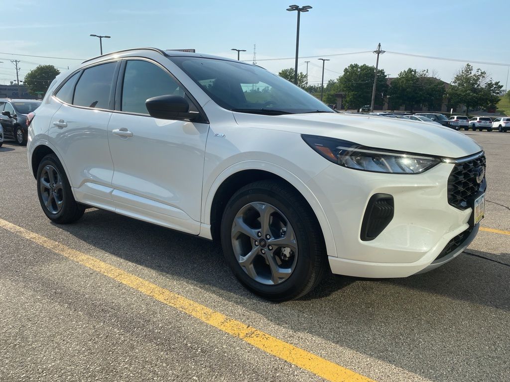 Used 2024 Ford Escape ST-Line with VIN 1FMCU9MN0RUA01436 for sale in Cedar Rapids, IA