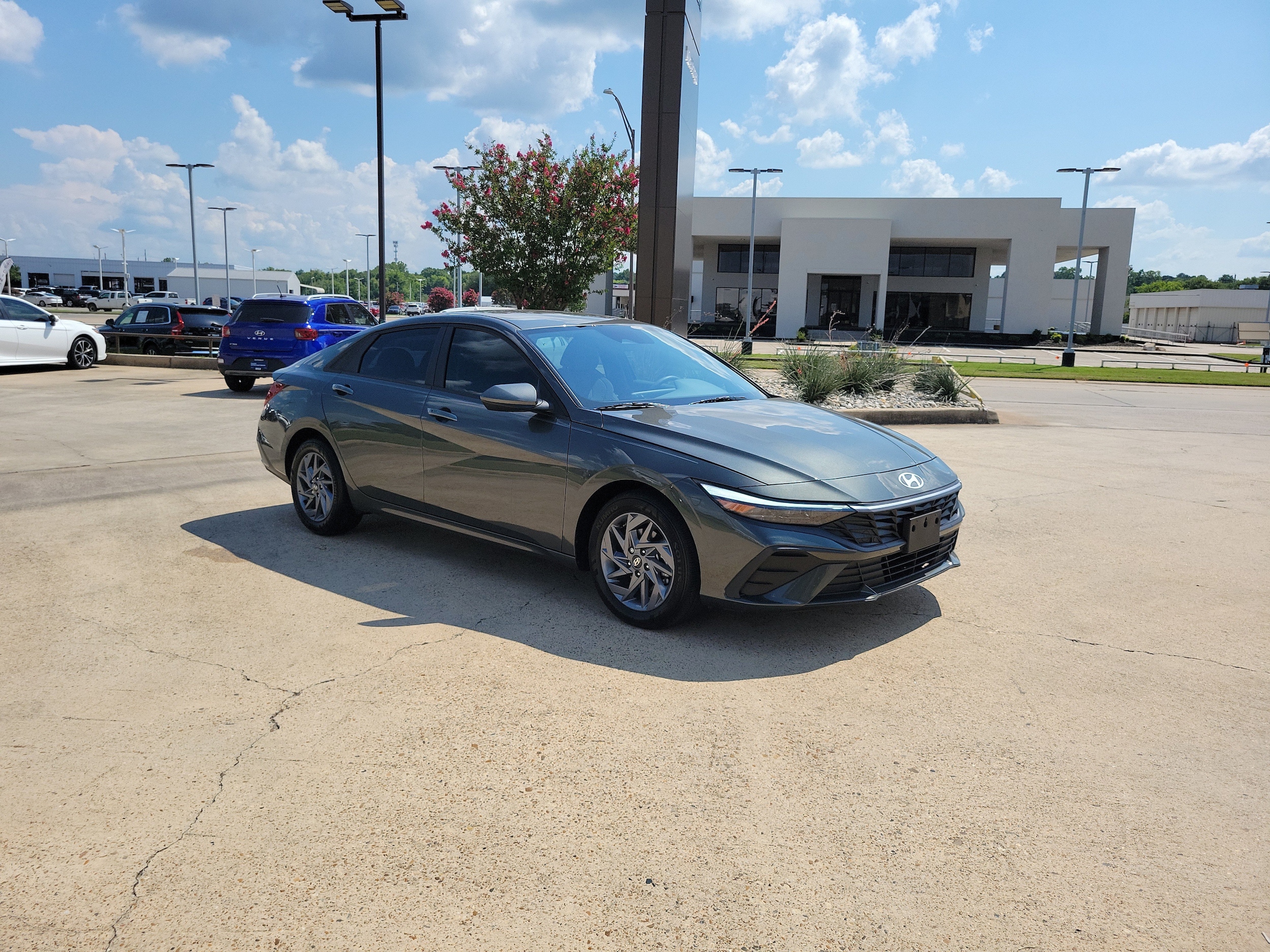 2024 Hyundai Elantra