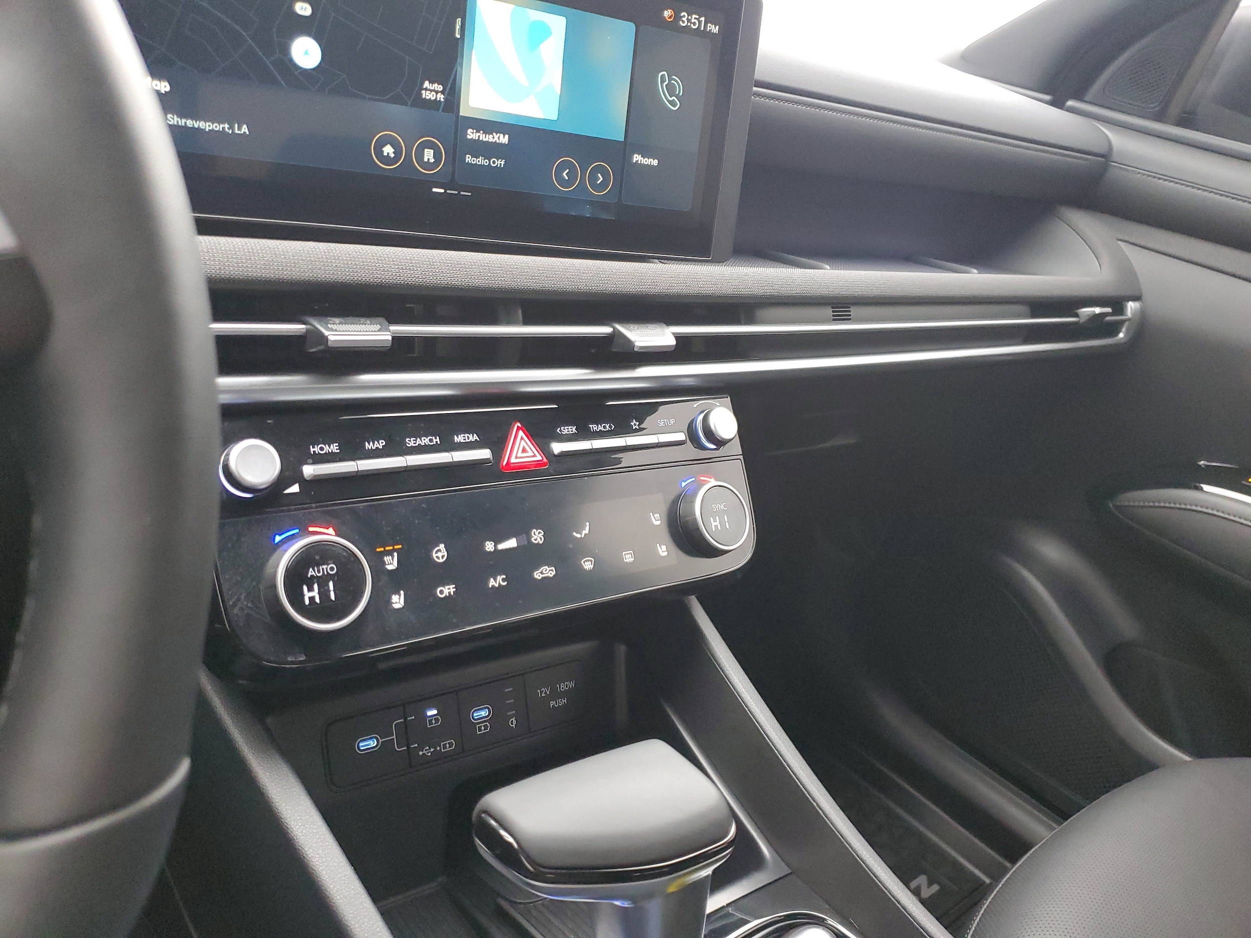 2026 Hyundai Santa Cruz Limited - Photo 16
