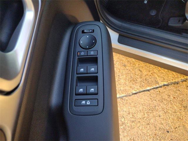 2025 Hyundai Santa Fe SE - Photo 13