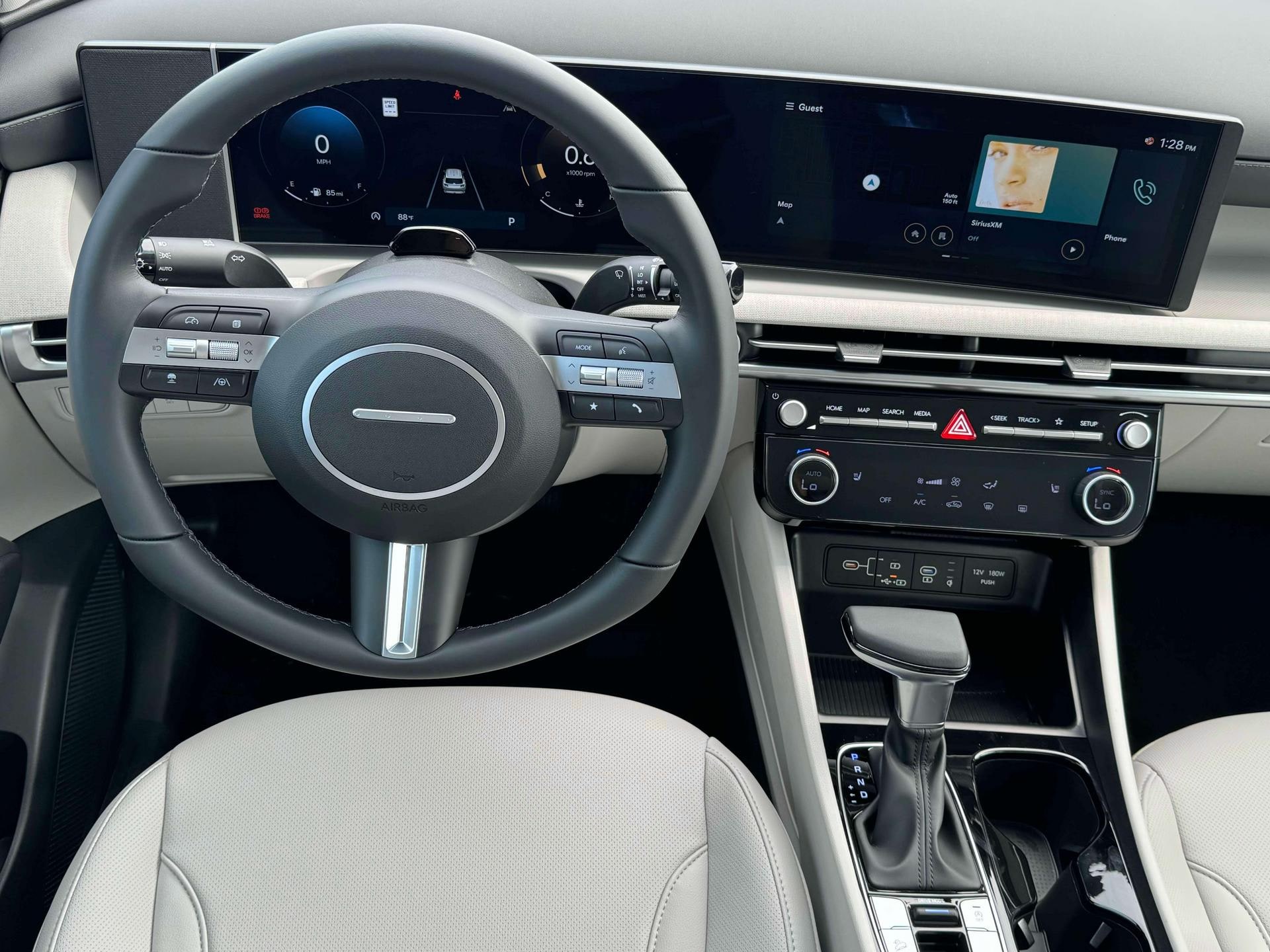 2025 Hyundai Tucson SEL Convenience - Photo 17