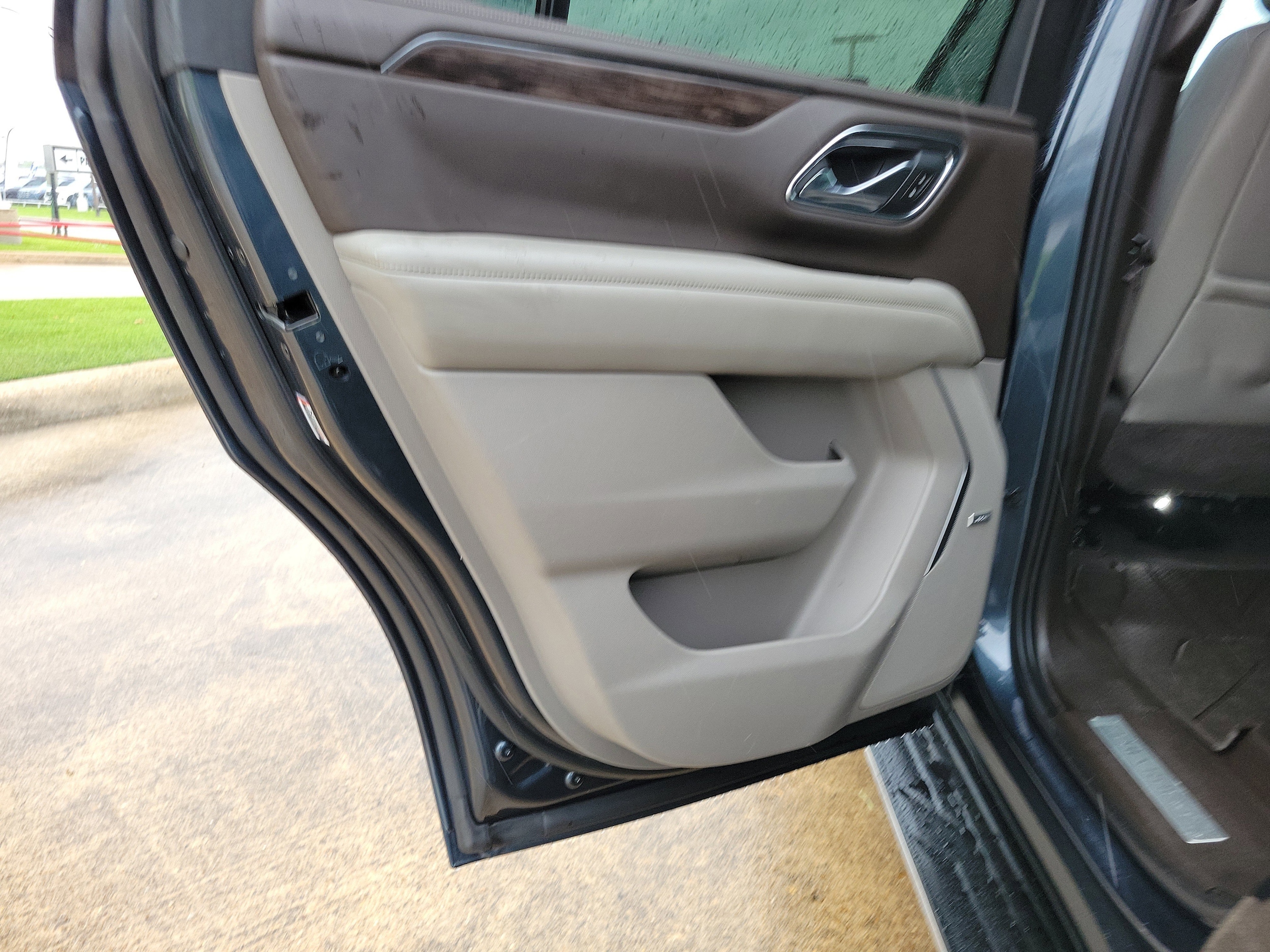 2021 Chevrolet Tahoe LT - Photo 12