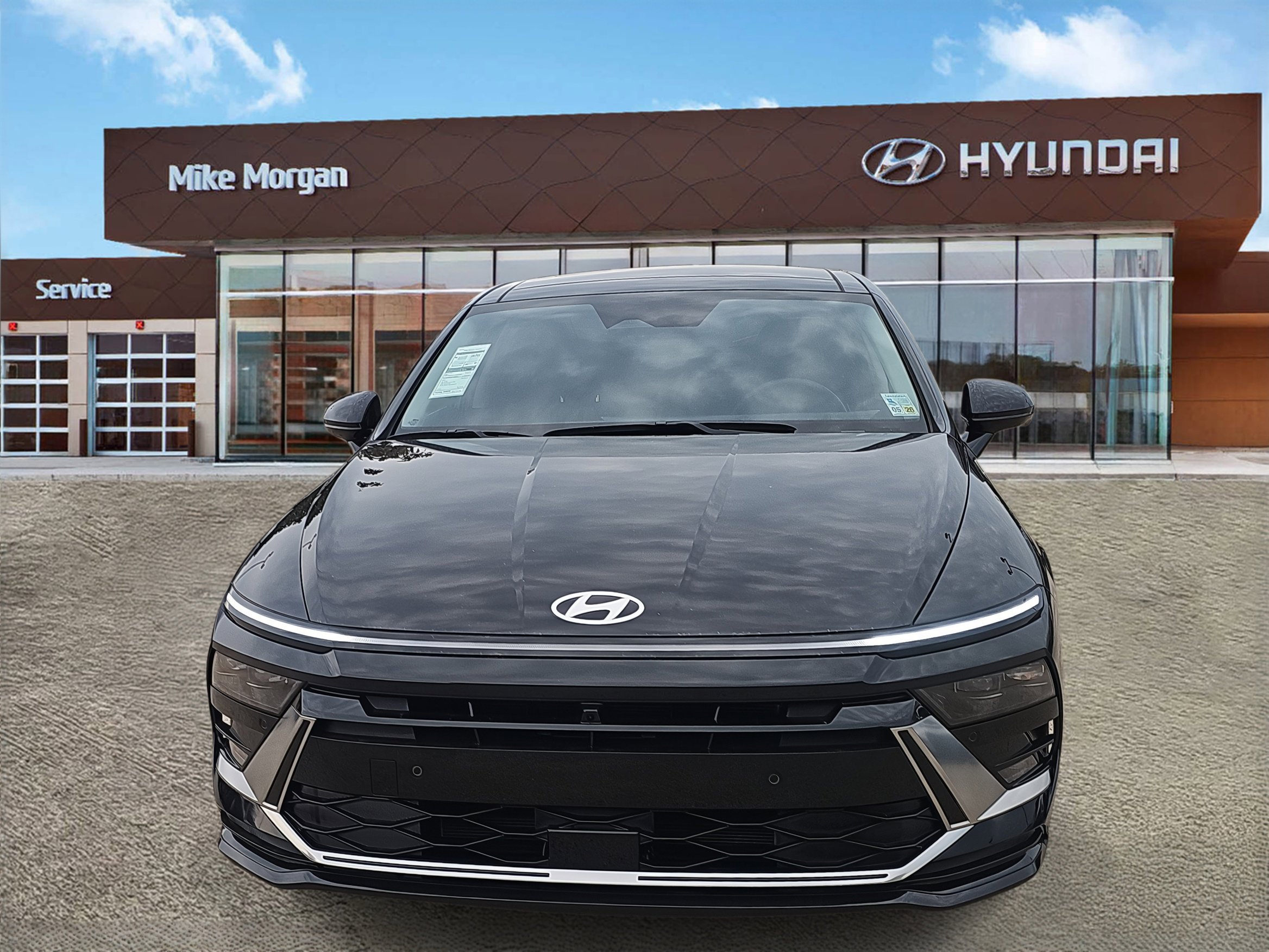 2025 Hyundai Sonata Hybrid Limited photo 2