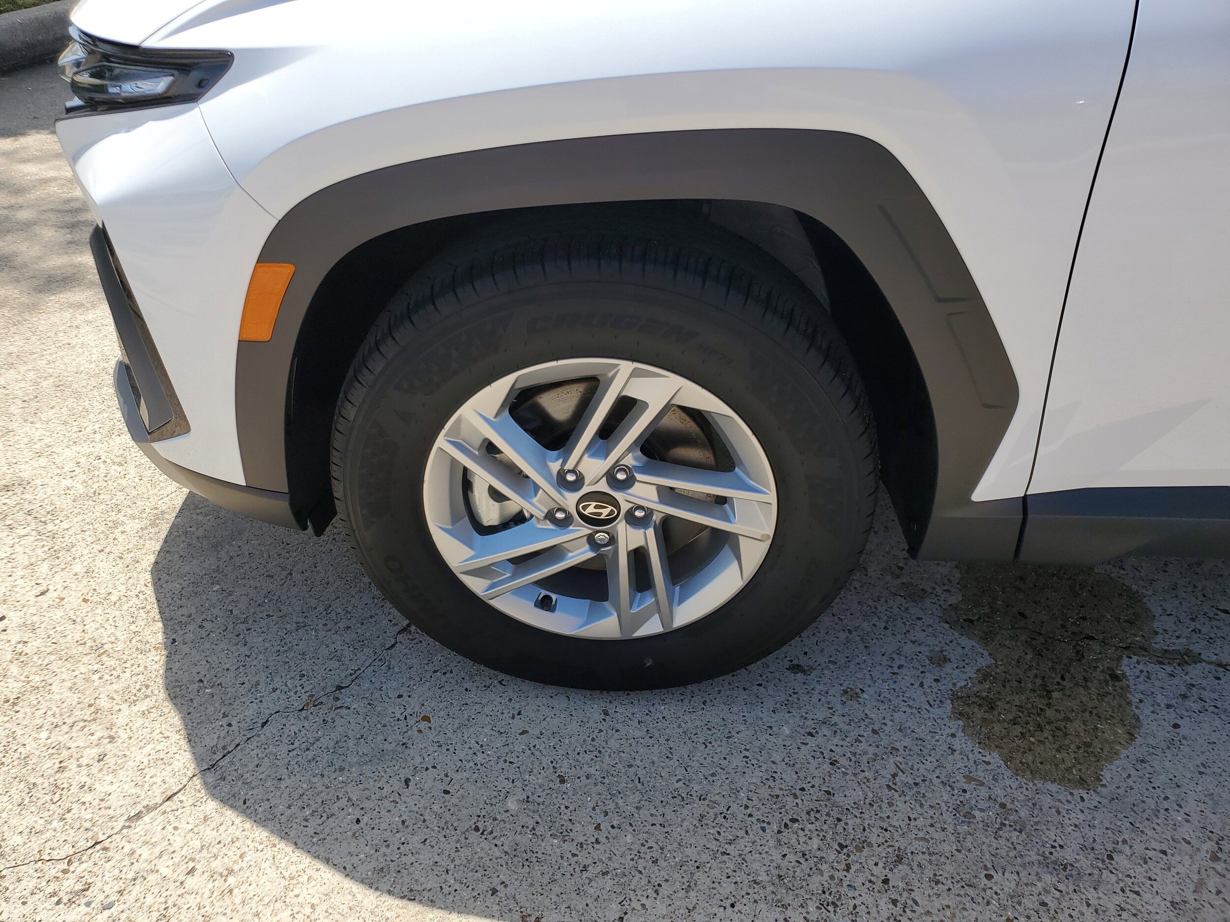 2025 Hyundai Tucson SE photo 2