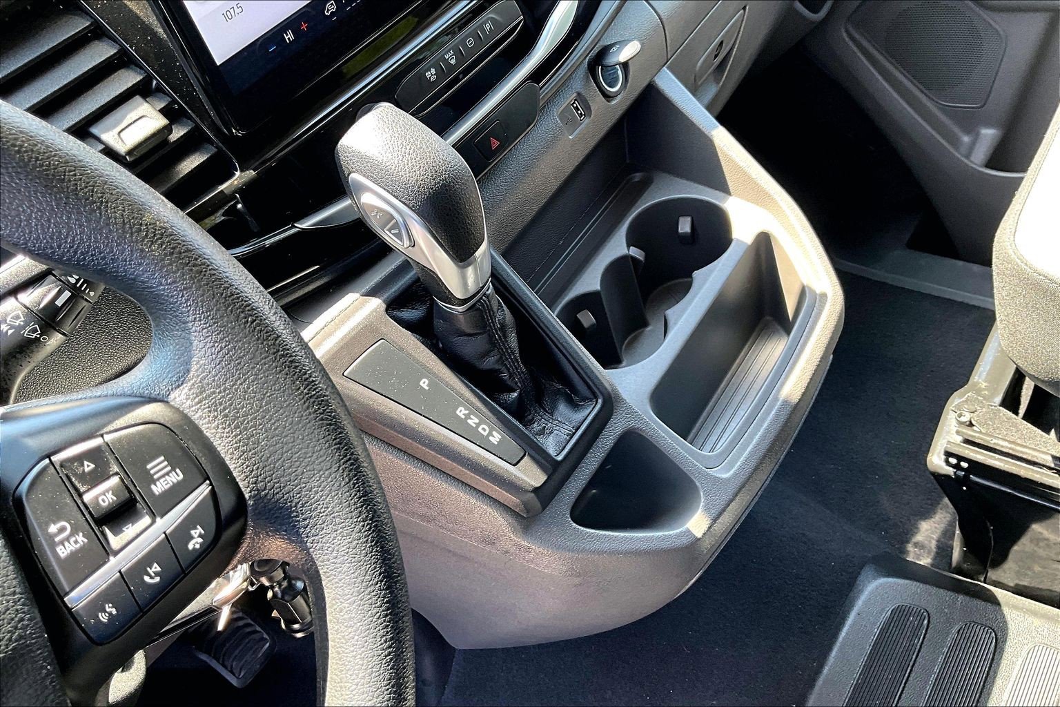 2024 Ford Transit Passenger Van XLT - Photo 15