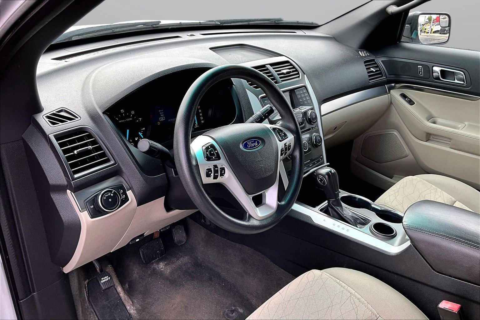 2014 Ford Explorer Base - Photo 20