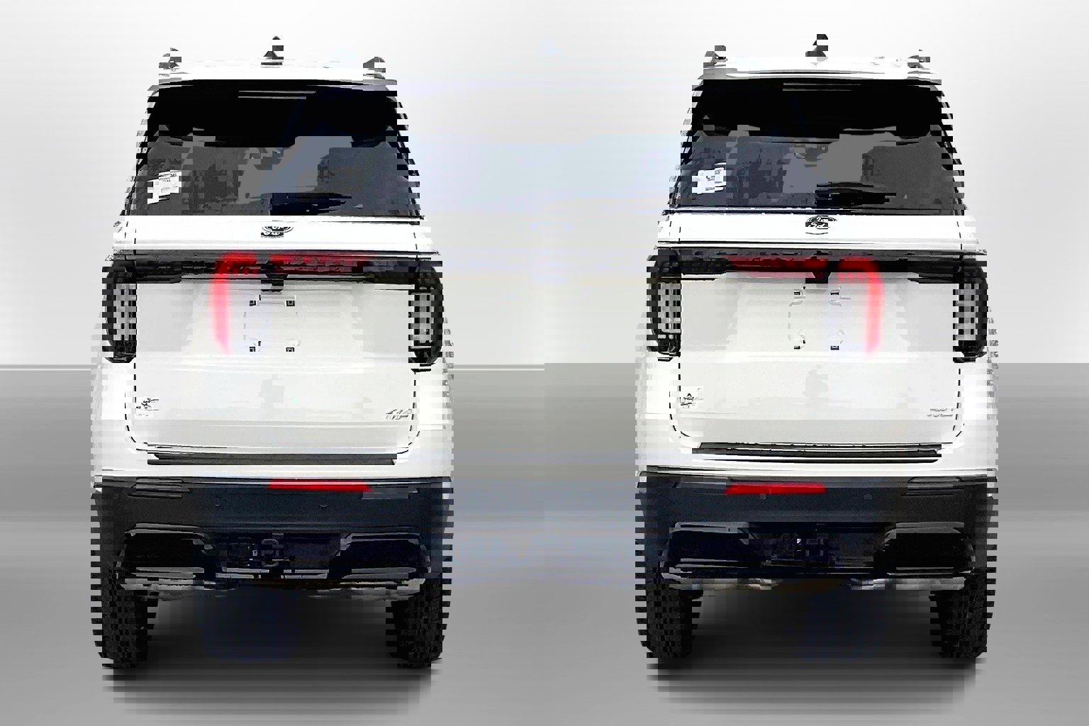 2025 Ford Explorer ST-Line photo 3