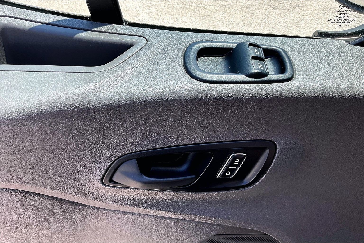 2024 Ford Transit Passenger Van XLT - Photo 33