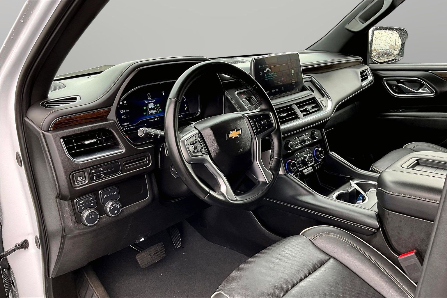 2023 Chevrolet Suburban Premier - Photo 21