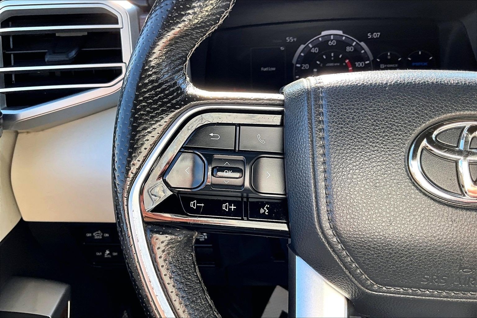 2023 Toyota Tundra Capstone - Photo 21