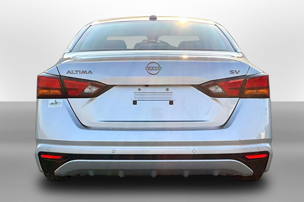 Used 2023 Nissan Altima 2.5 SV Sedan