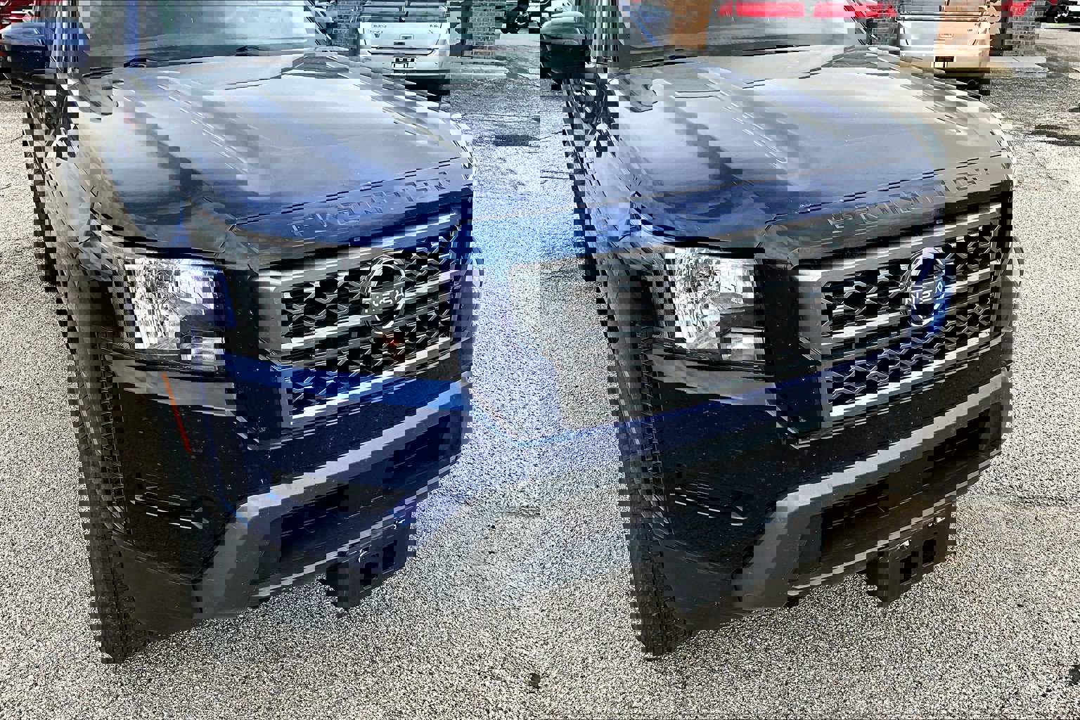 2022 Nissan Frontier SV photo 3